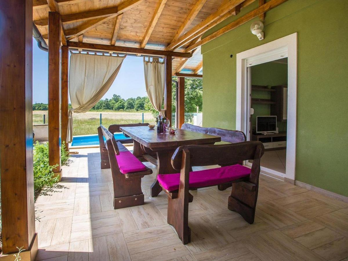 Holiday Home Tanja Пула Екстериор снимка